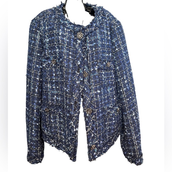 Elegant Blue Tweed Blazer with Fringe Details - Picture 4 of 6